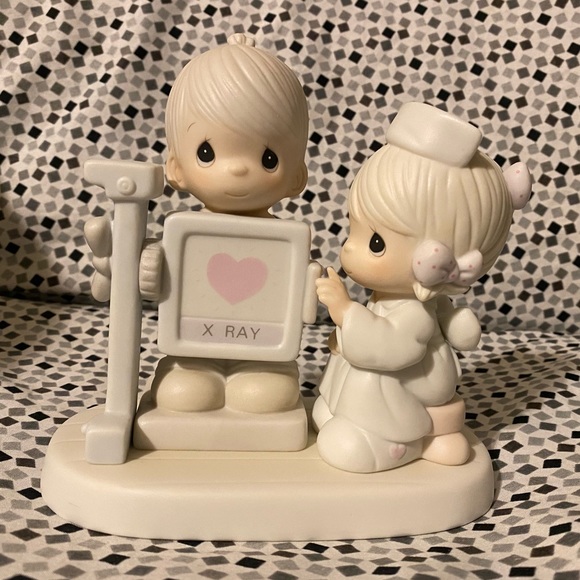 My Heart Is Exploded With Love - Precious Moments - Picture 2 of 6